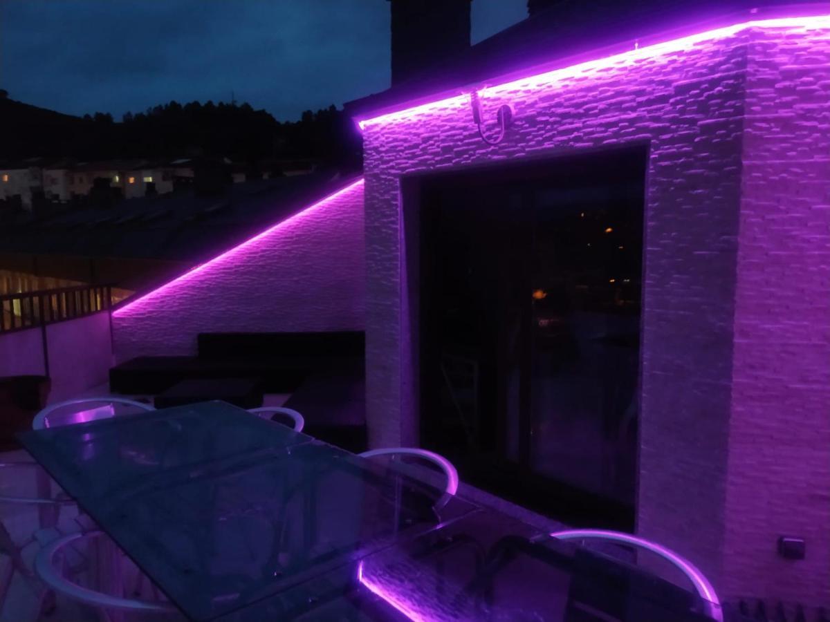 דירות אורנסה Duplex Grandes Cristaleras Impresionantes Vistas מראה חיצוני תמונה