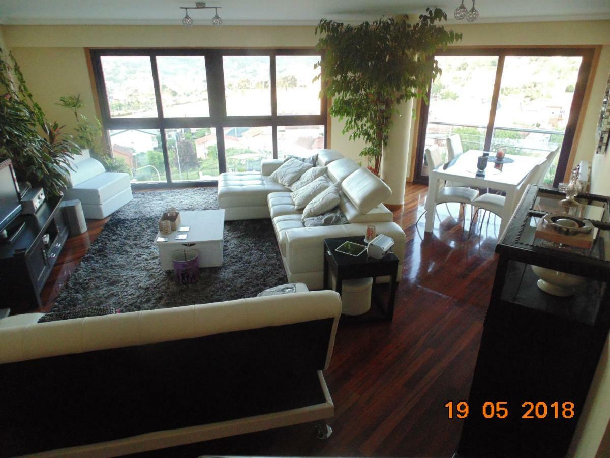דירות אורנסה Duplex Grandes Cristaleras Impresionantes Vistas מראה חיצוני תמונה